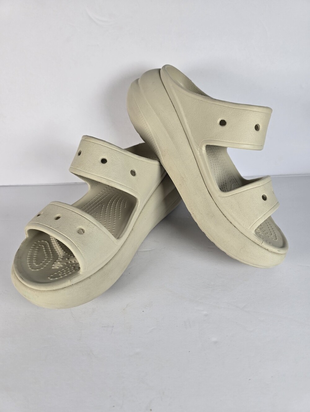CROCS Unisex Cream Classic Crush Platform Slip On Slide Sandals Size M-7, W-9